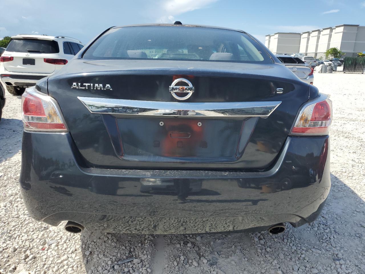 2015 Nissan Altima 2.5 - Image 6