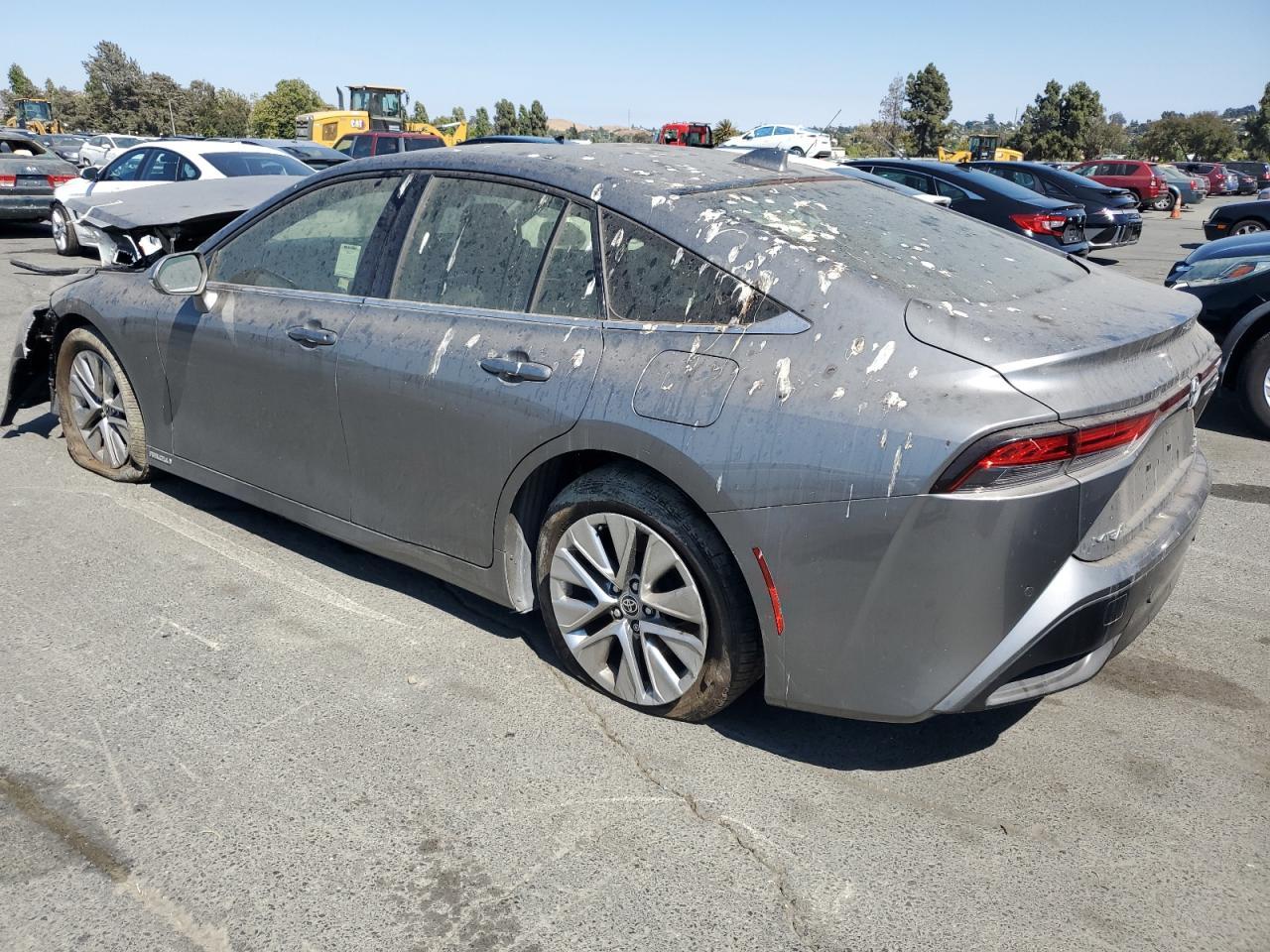 2022 Toyota Mirai Le - Фото 2
