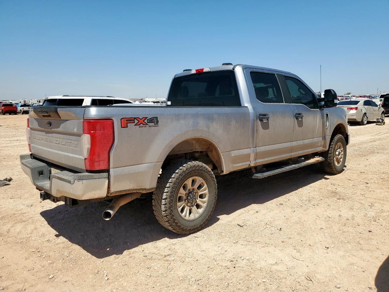 2022 Ford F250 Super Duty - Image 3