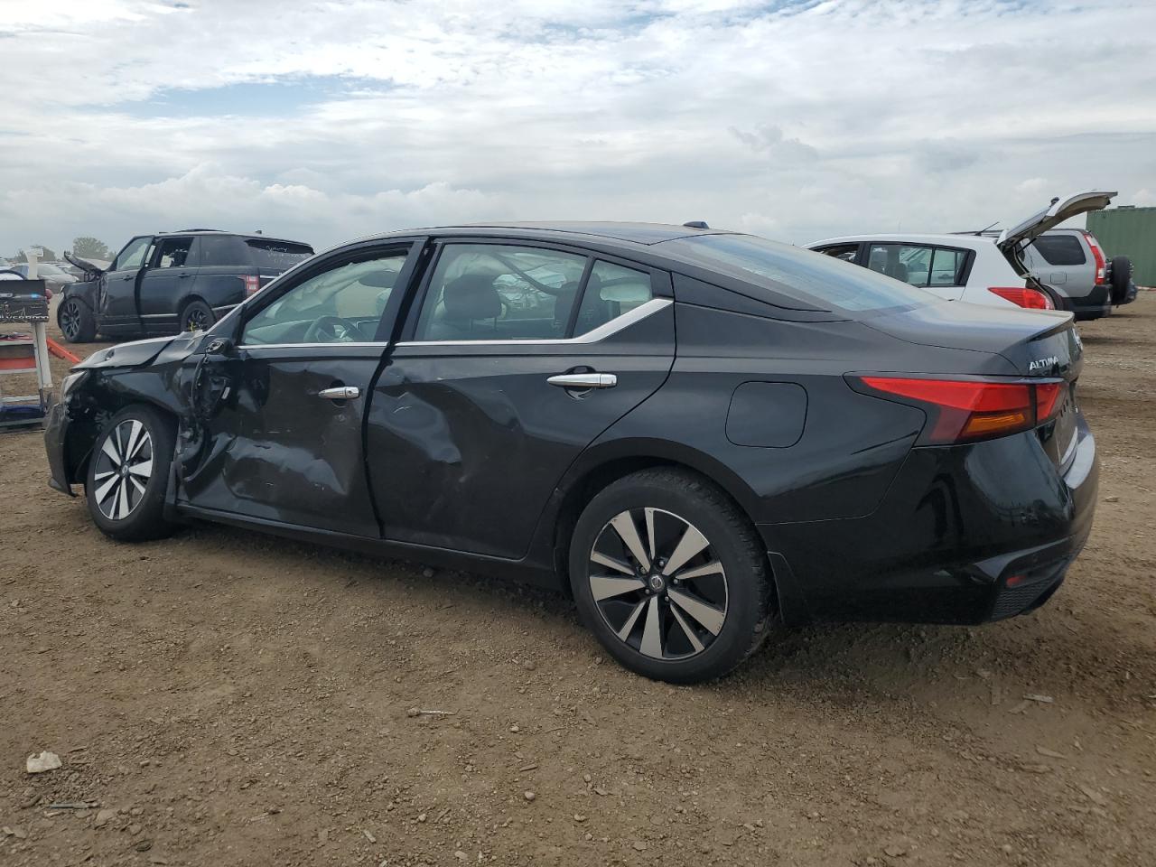 2019 Nissan Altima Sv - Image 2