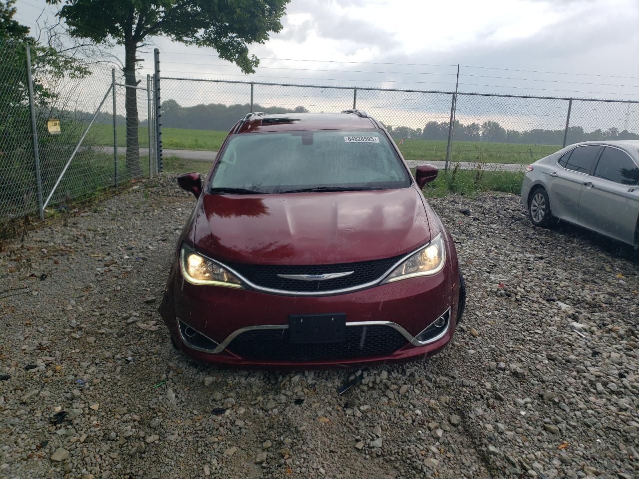 2018 Chrysler Pacifica Touring L Plus - Фото 5