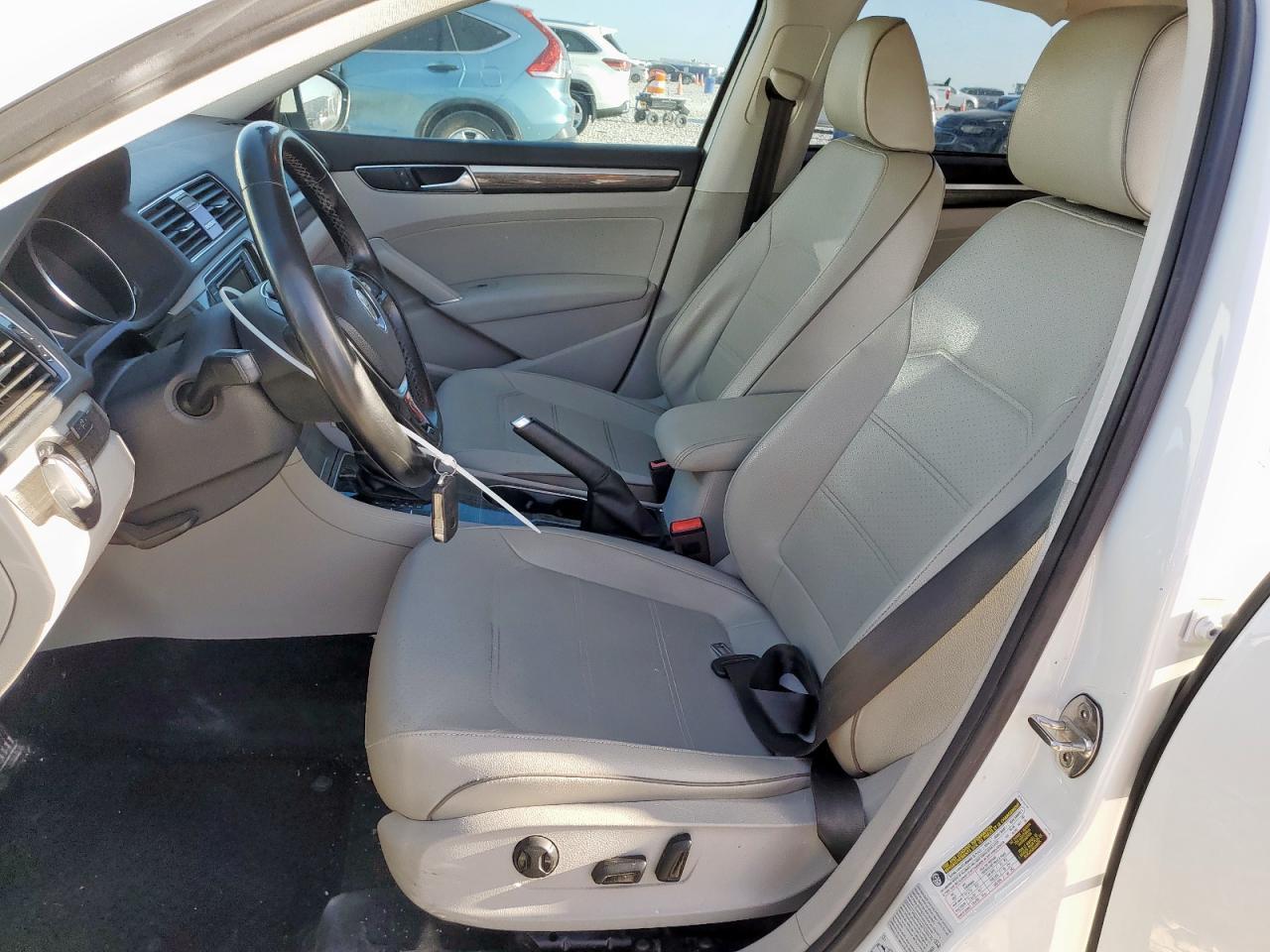 2018 Volkswagen Passat Se - Фото 7