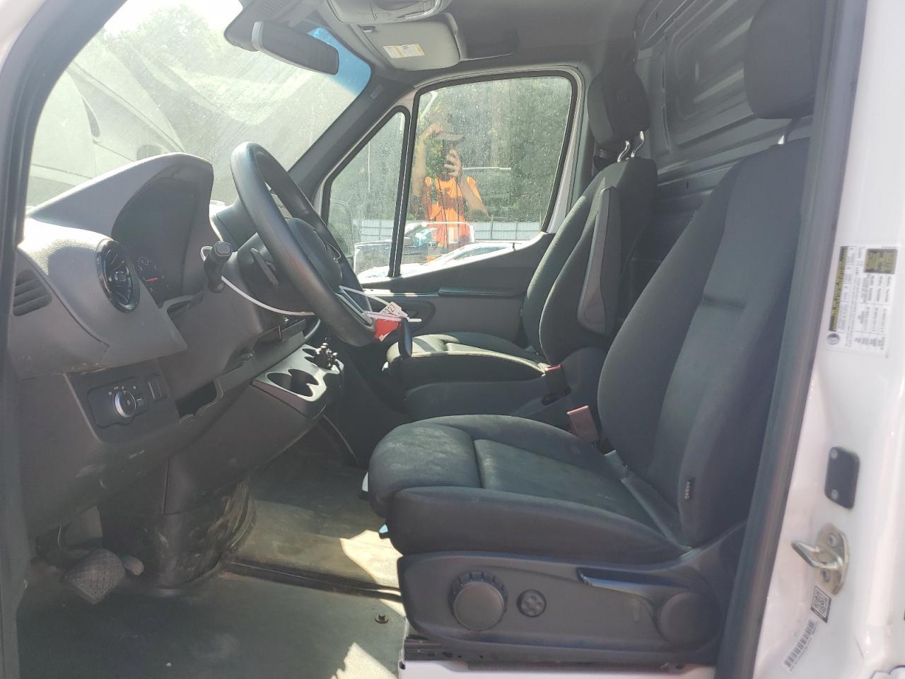 2021 Mercedes-Benz Sprinter 2500 - Image 7