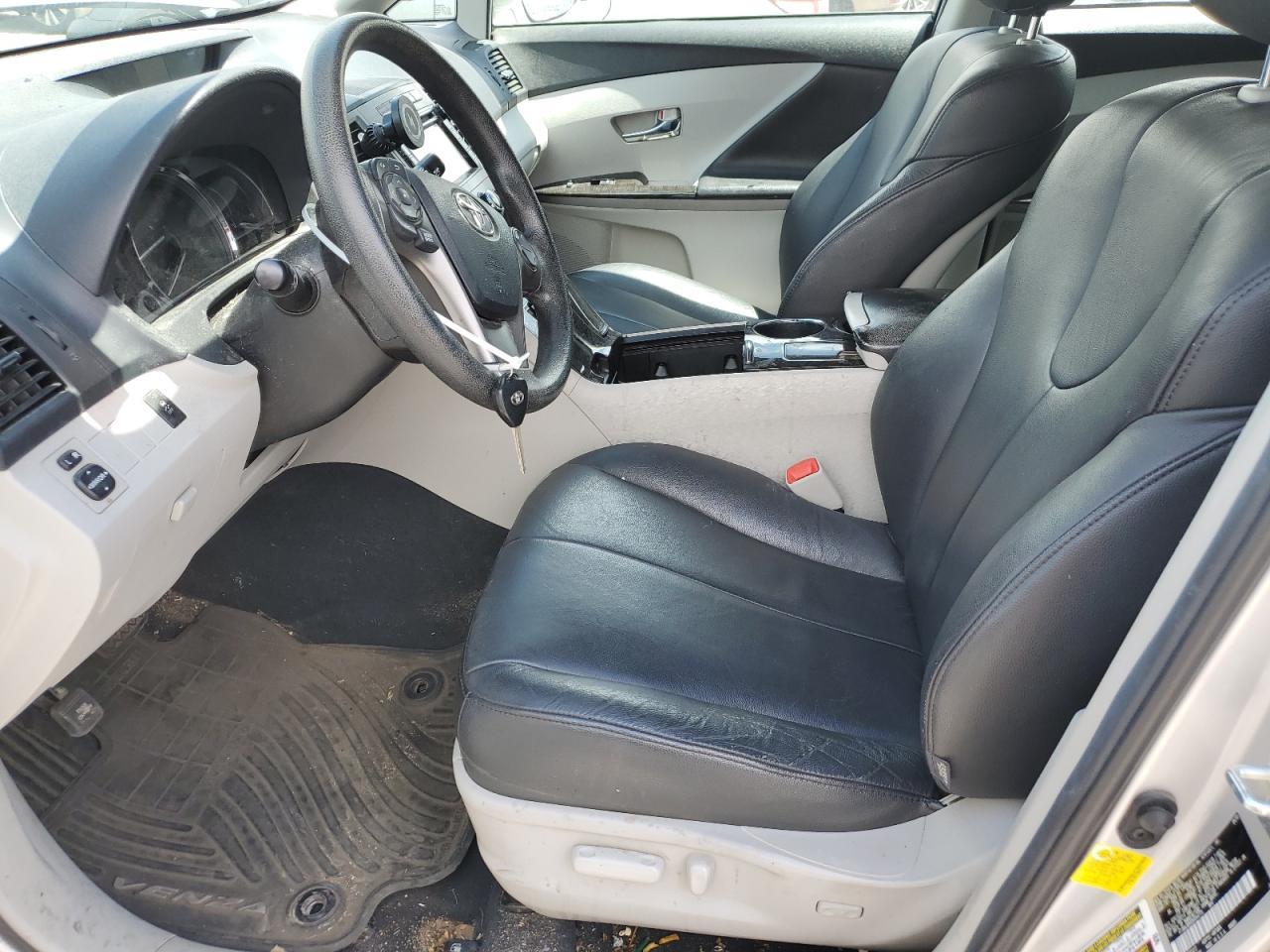 2013 Toyota Venza Le - Image 7