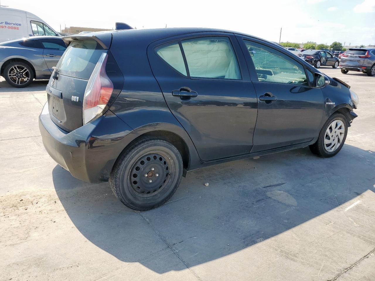 2015 Toyota Prius C - Фото 3