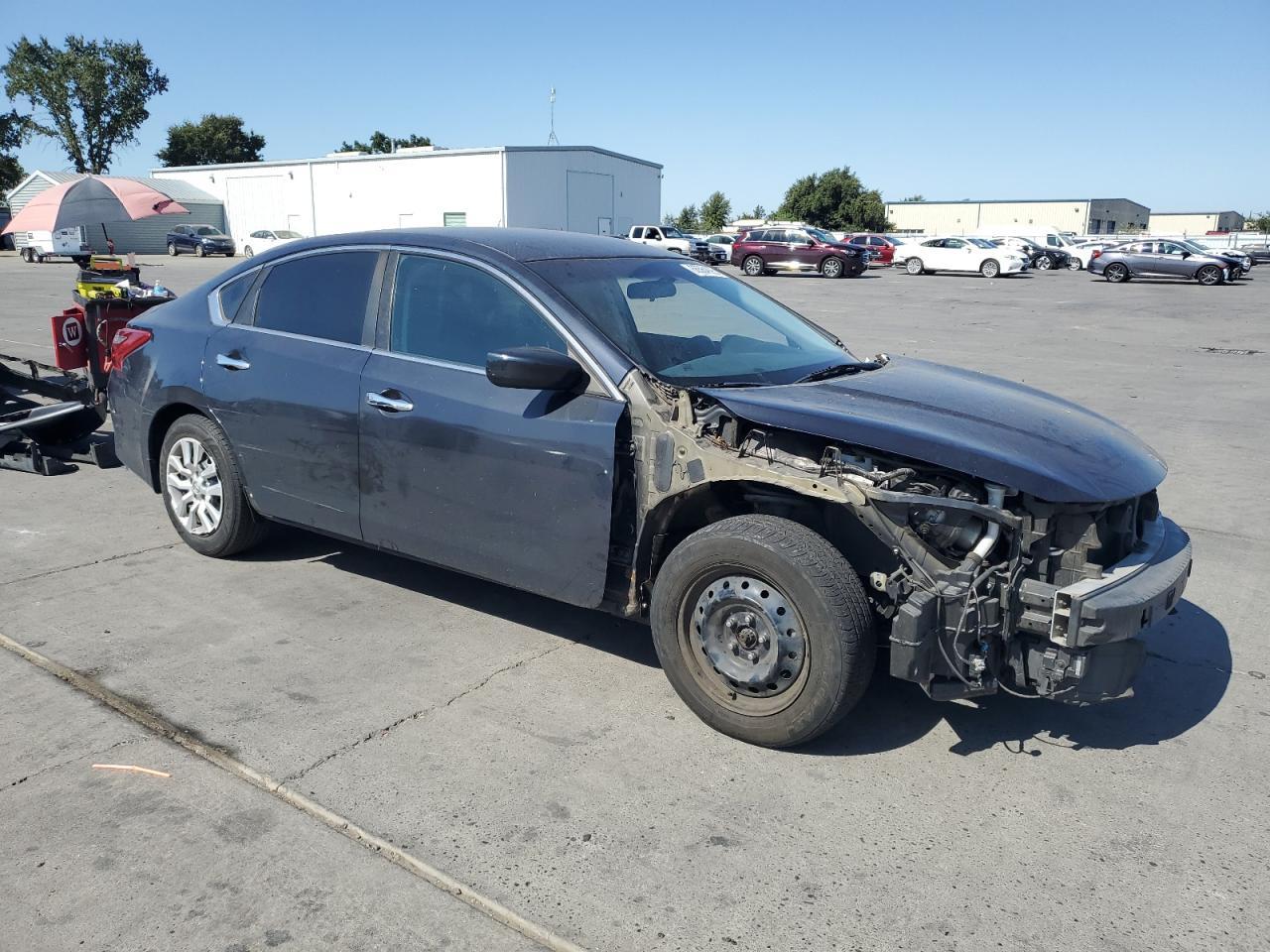 2018 Nissan Altima 2.5 - Image 4