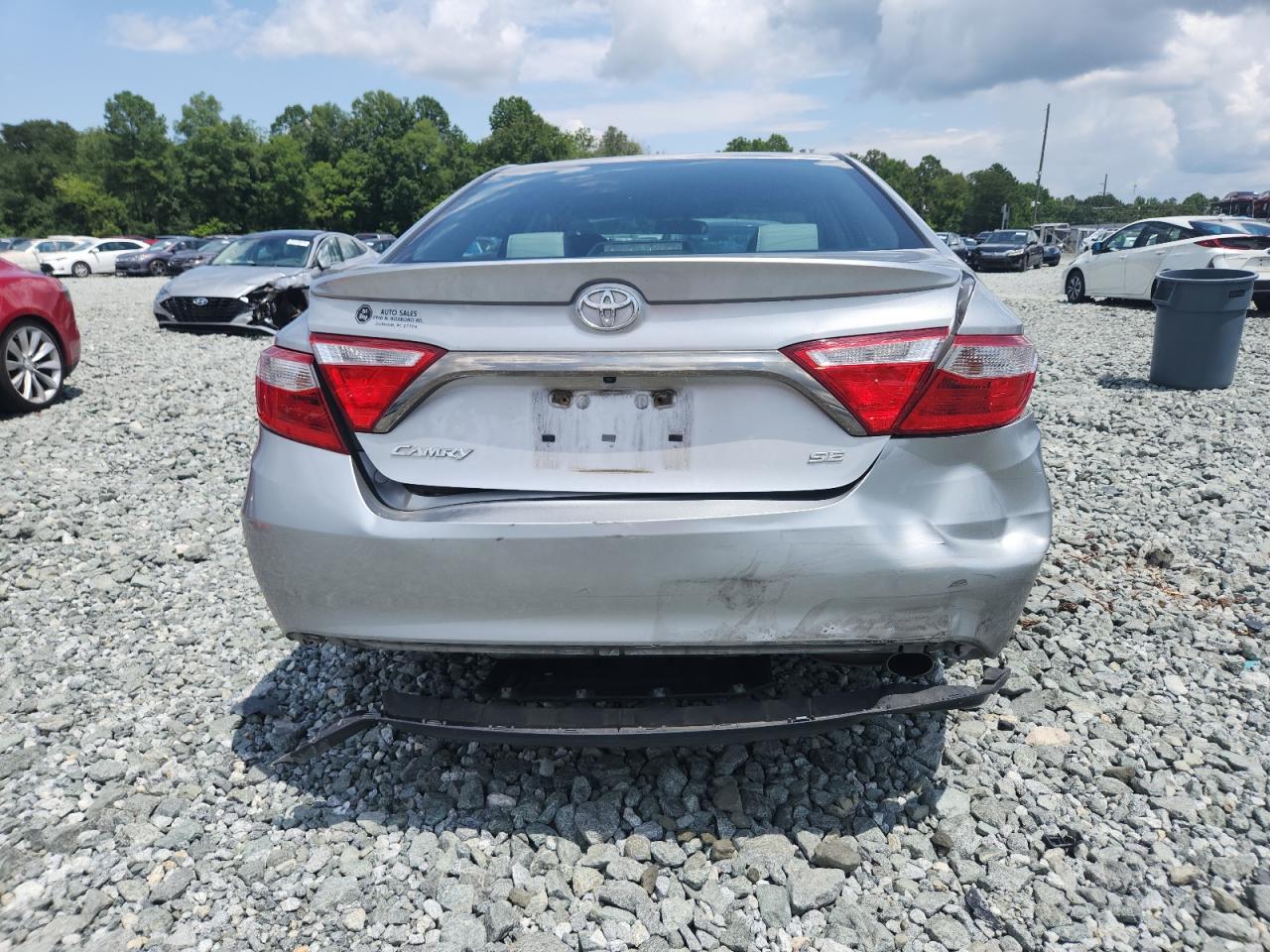 2016 Toyota Camry Le - Фото 6