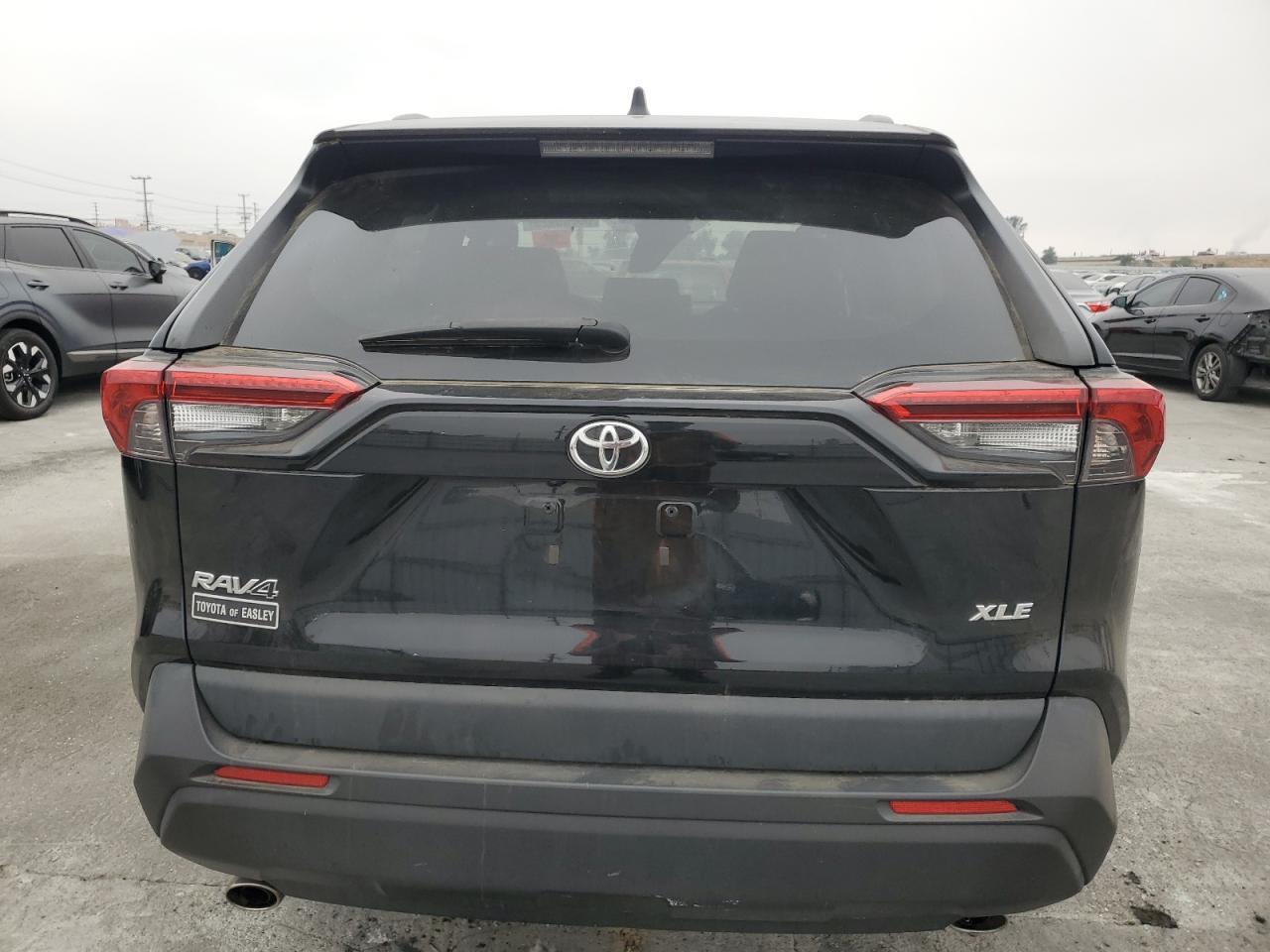 2022 Toyota Rav4 Xle - Image 6