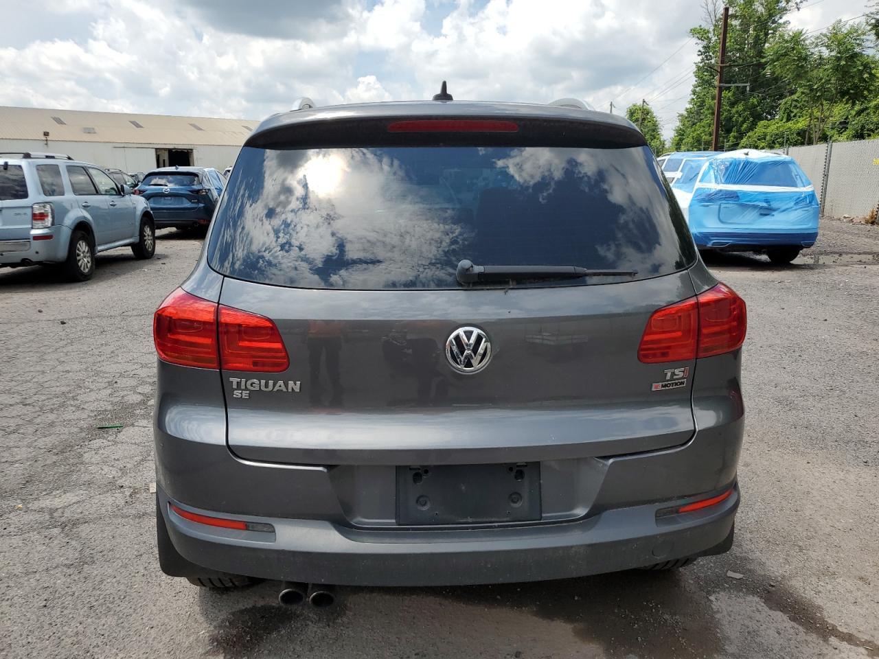 2016 Volkswagen Tiguan S - Фото 6