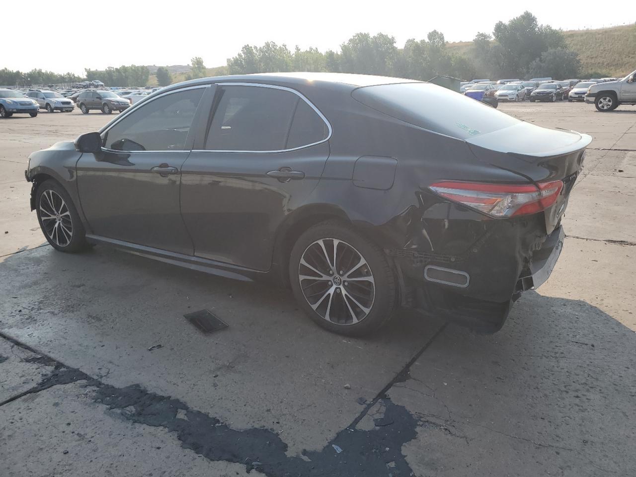 2018 Toyota Camry L - Image 2