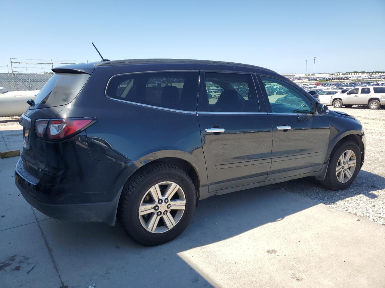 2014 Chevrolet Traverse Lt - Image 3