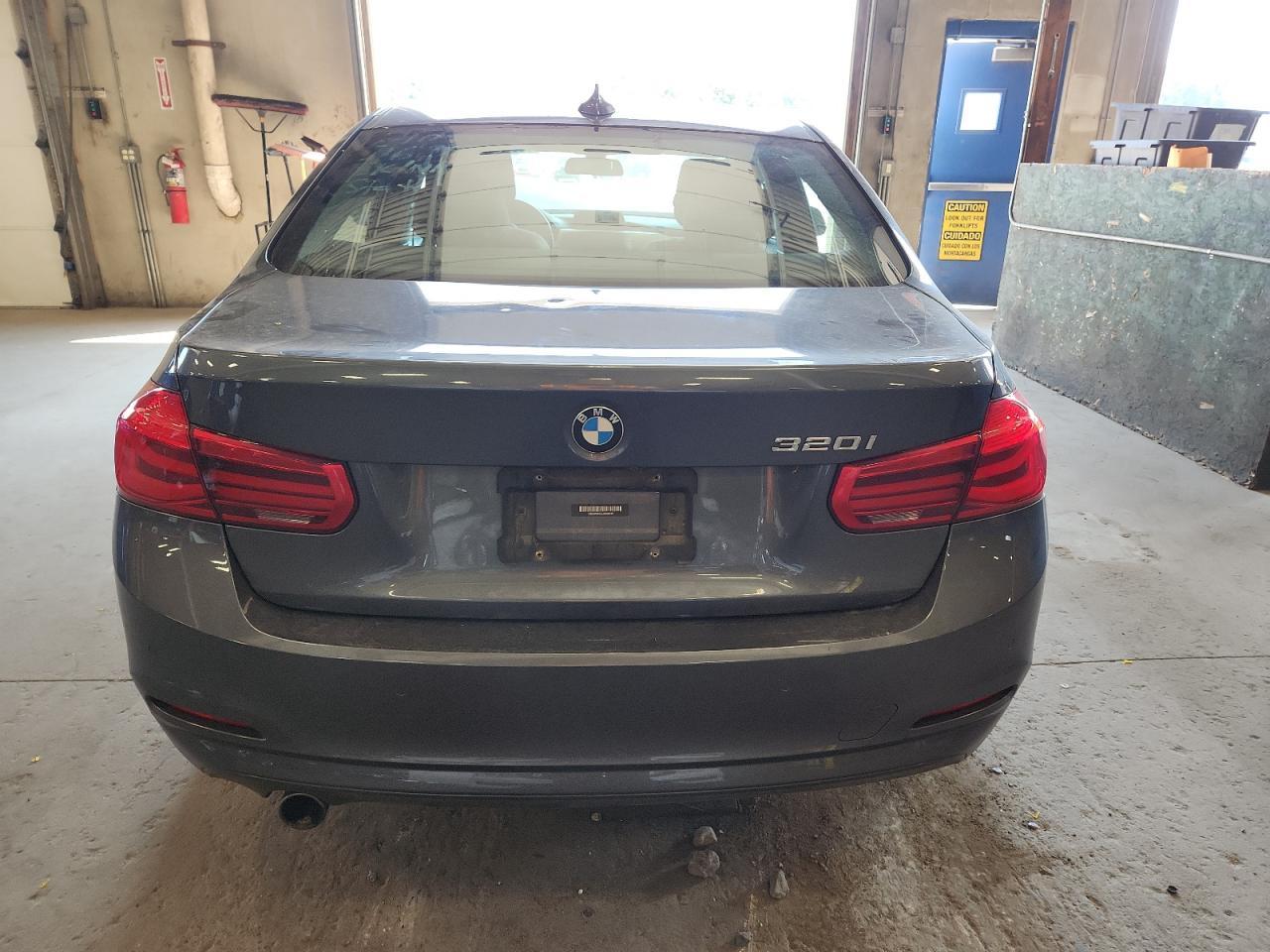 2018 BMW 320 I - Фото 6