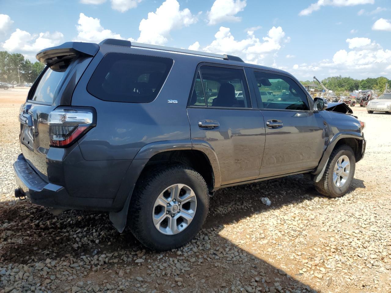 2021 Toyota 4Runner Sr5/Sr5 Premium - Image 3
