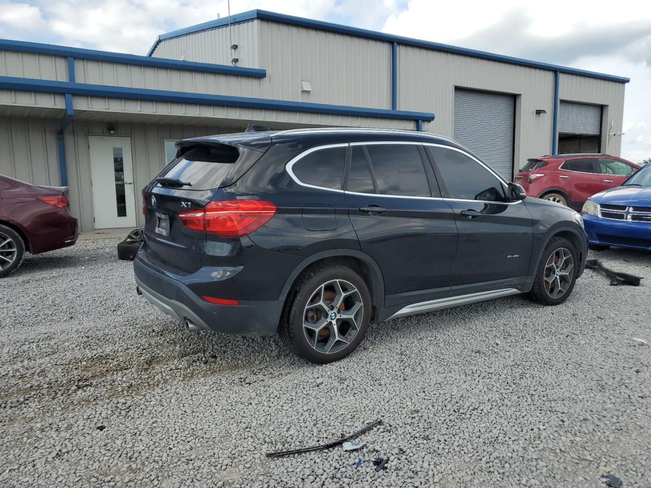 2018 BMW X1 xDrive28I - Фото 3