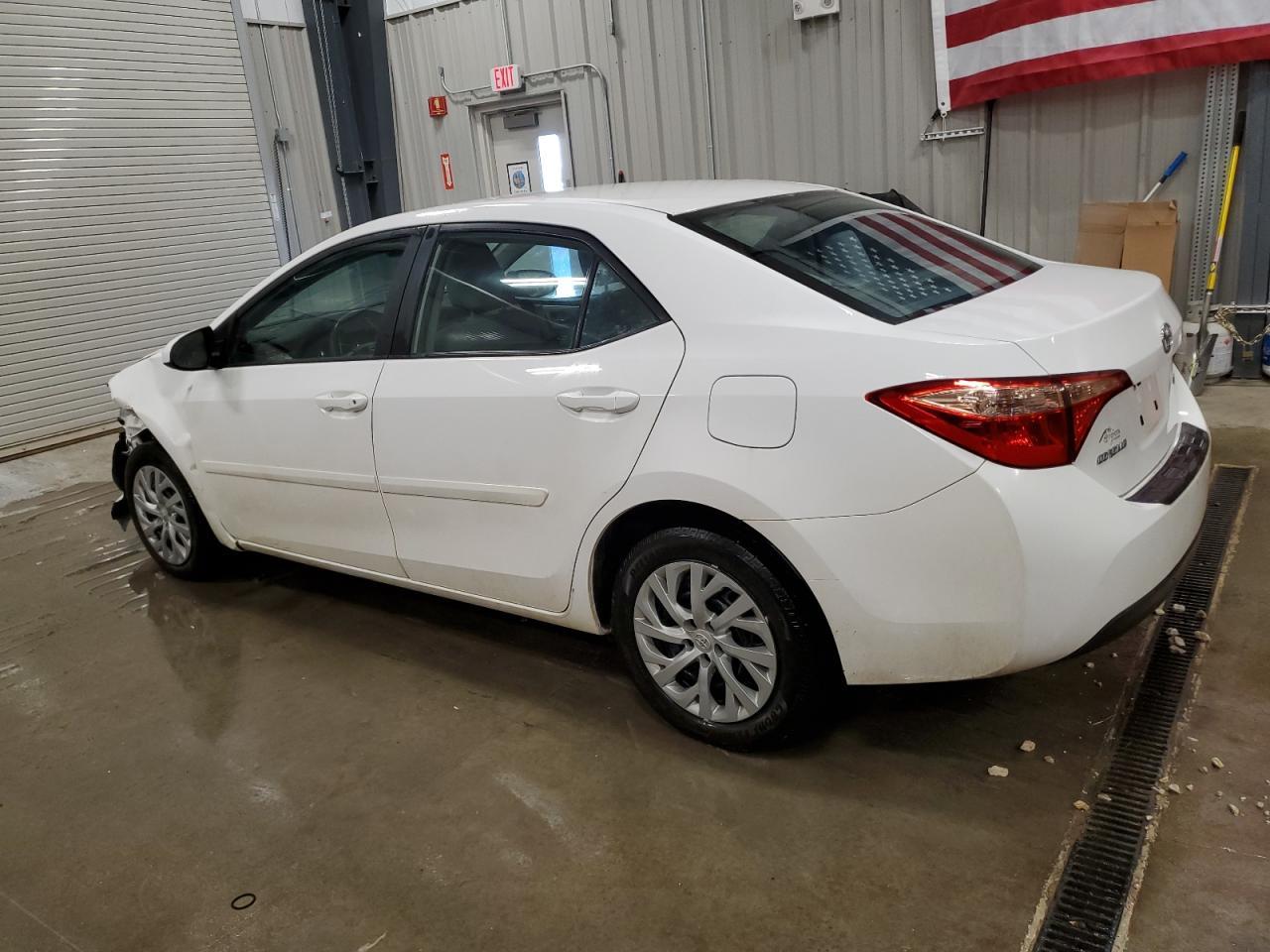2017 Toyota Corolla L - Фото 2