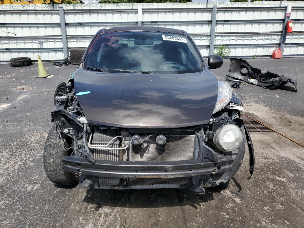 2011 Nissan Juke S - Фото 5