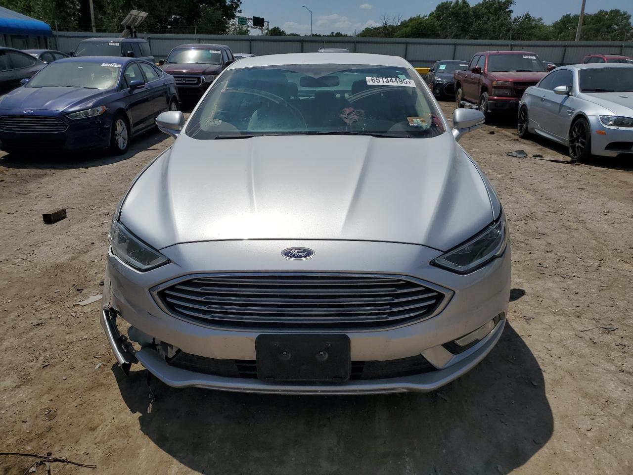 2017 Ford Fusion Titanium Hev - Фото 5