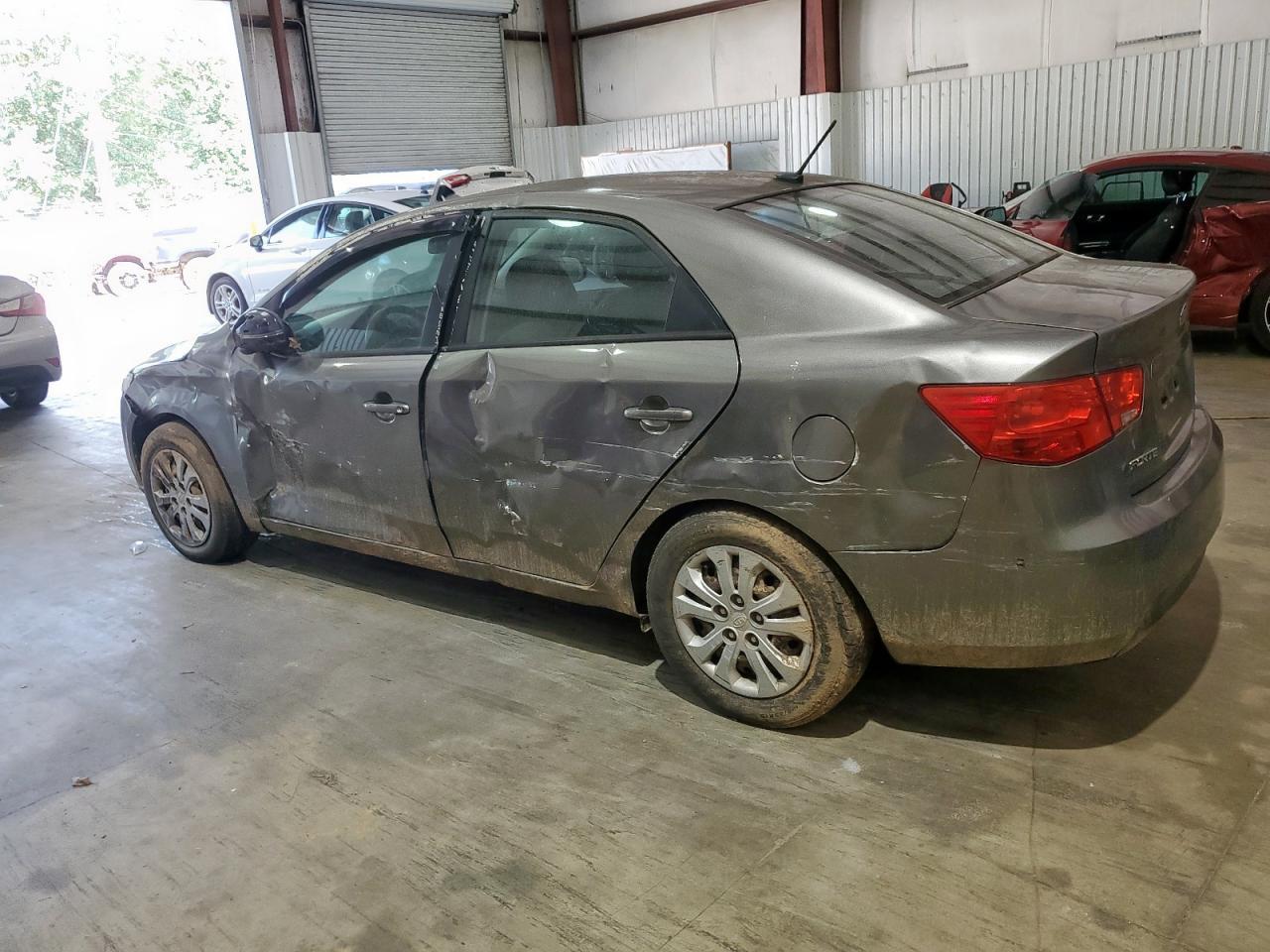2012 Kia Forte Ex - Image 2