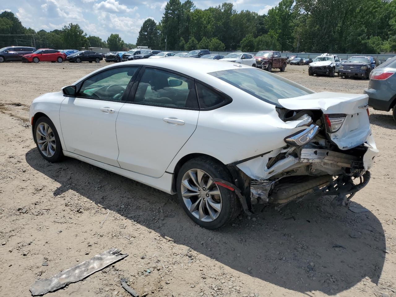 2015 Chrysler 200 S - Image 2
