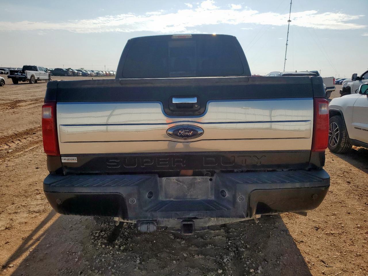 2015 Ford F250 Super Duty - Image 6