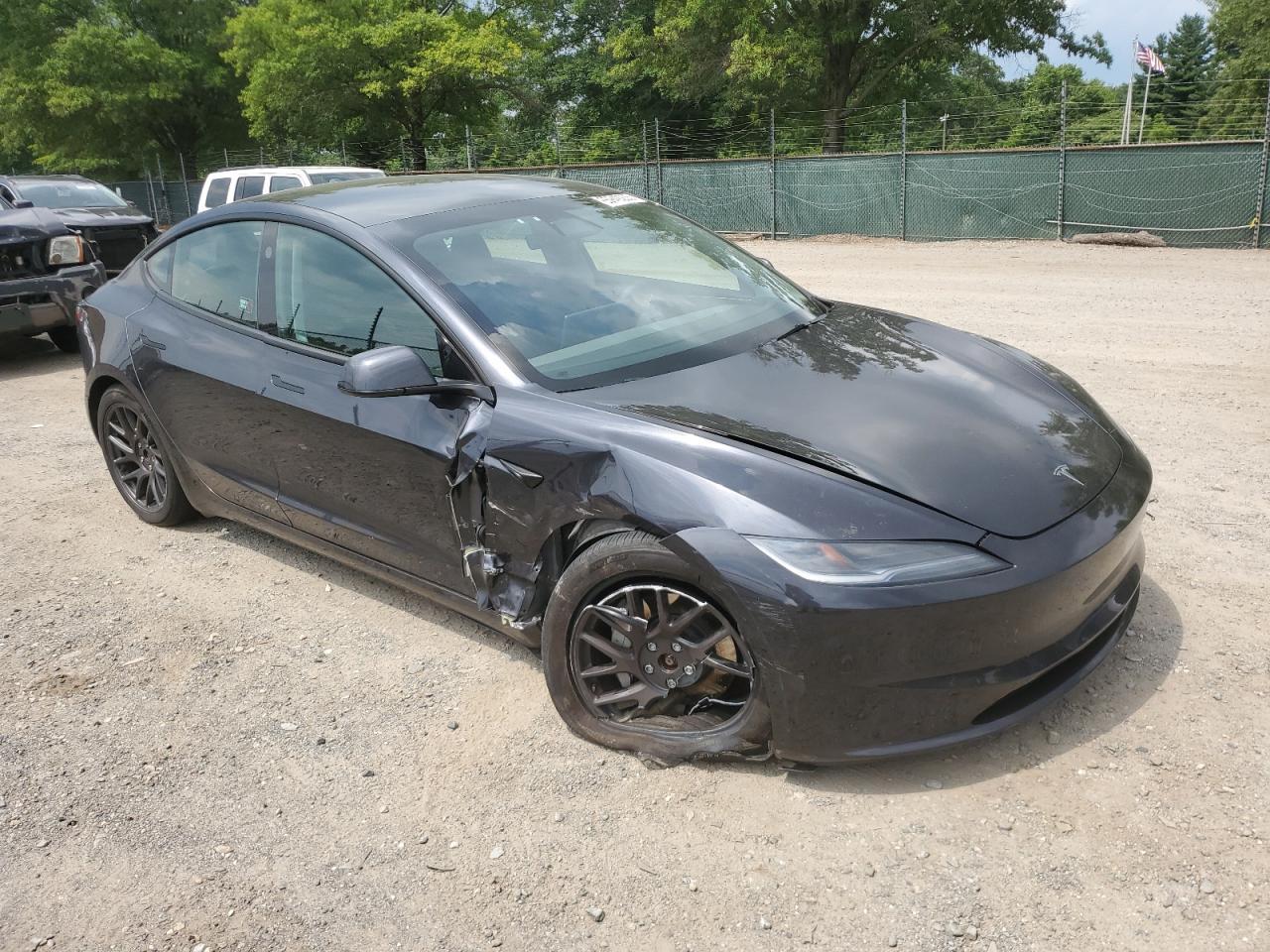 2024 Tesla Model 3 - Фото 4