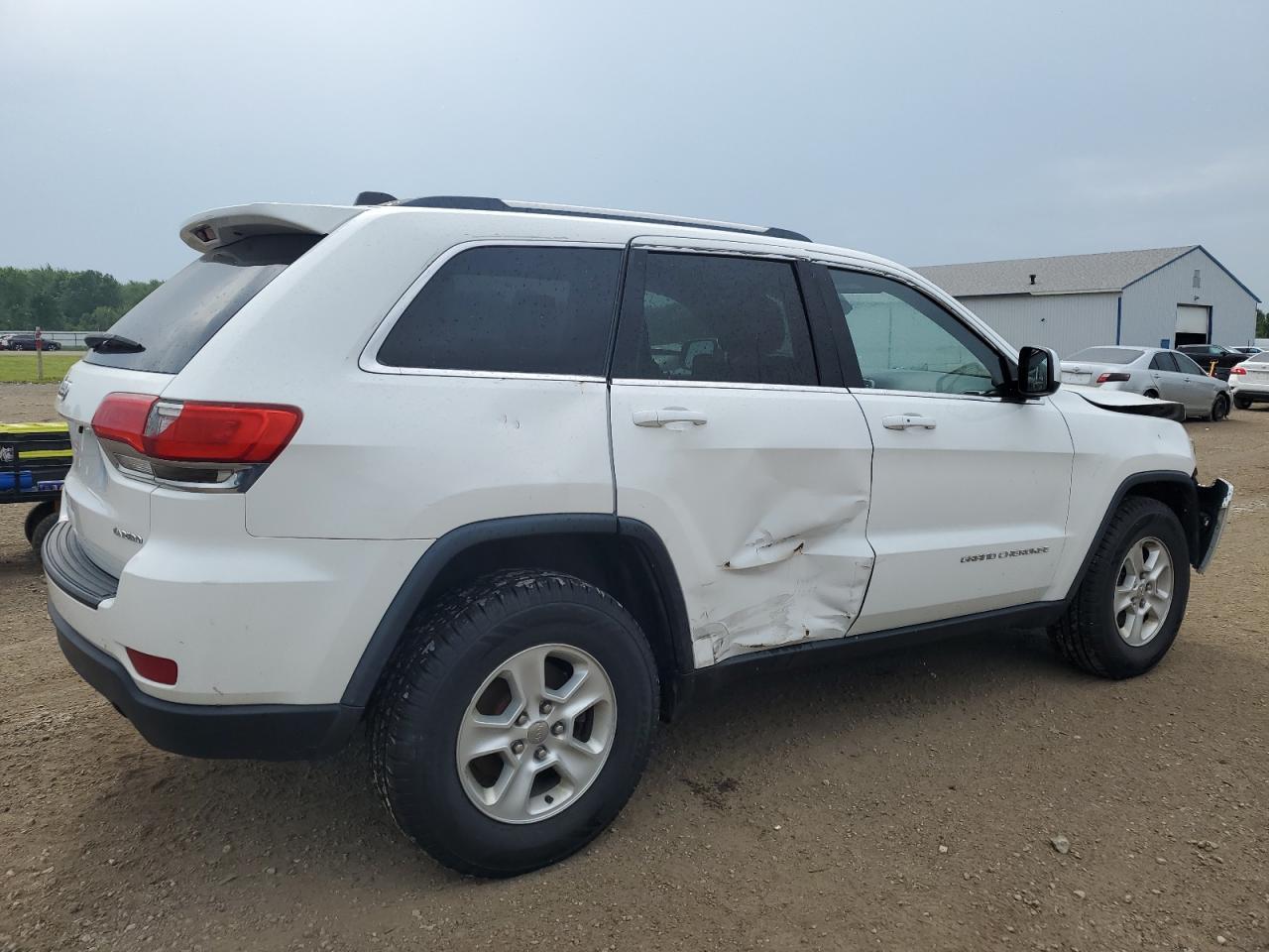2015 Jeep Grand Cherokee Laredo - Image 3
