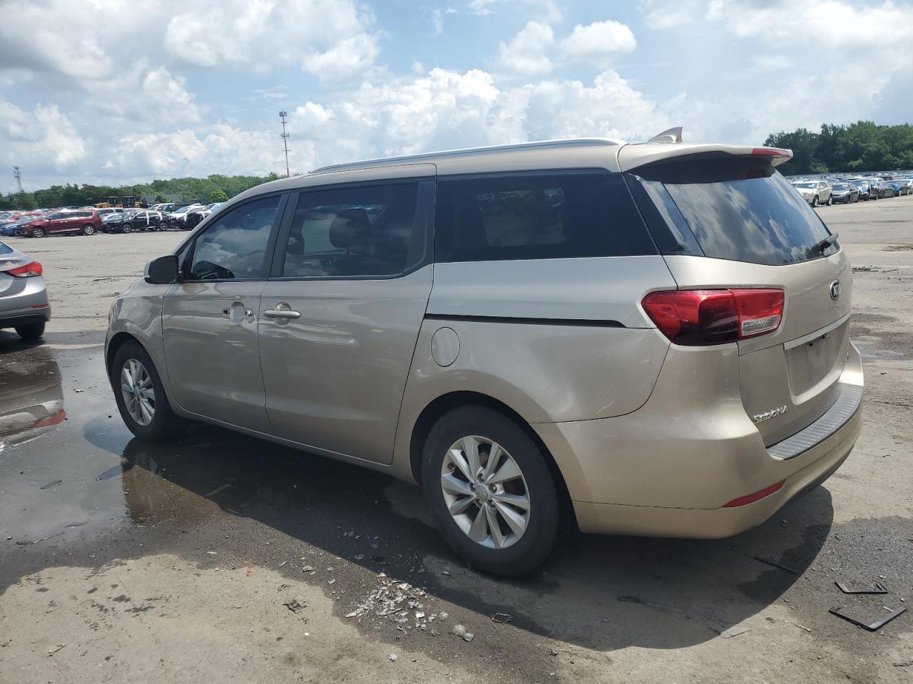 2016 Kia Sedona Lx - Image 2
