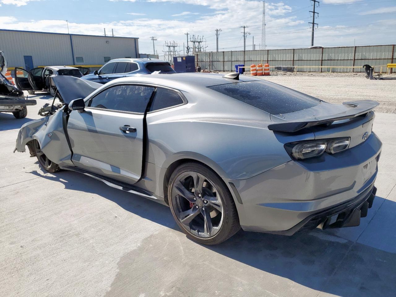 2019 Chevrolet Camaro Ls - Image 2