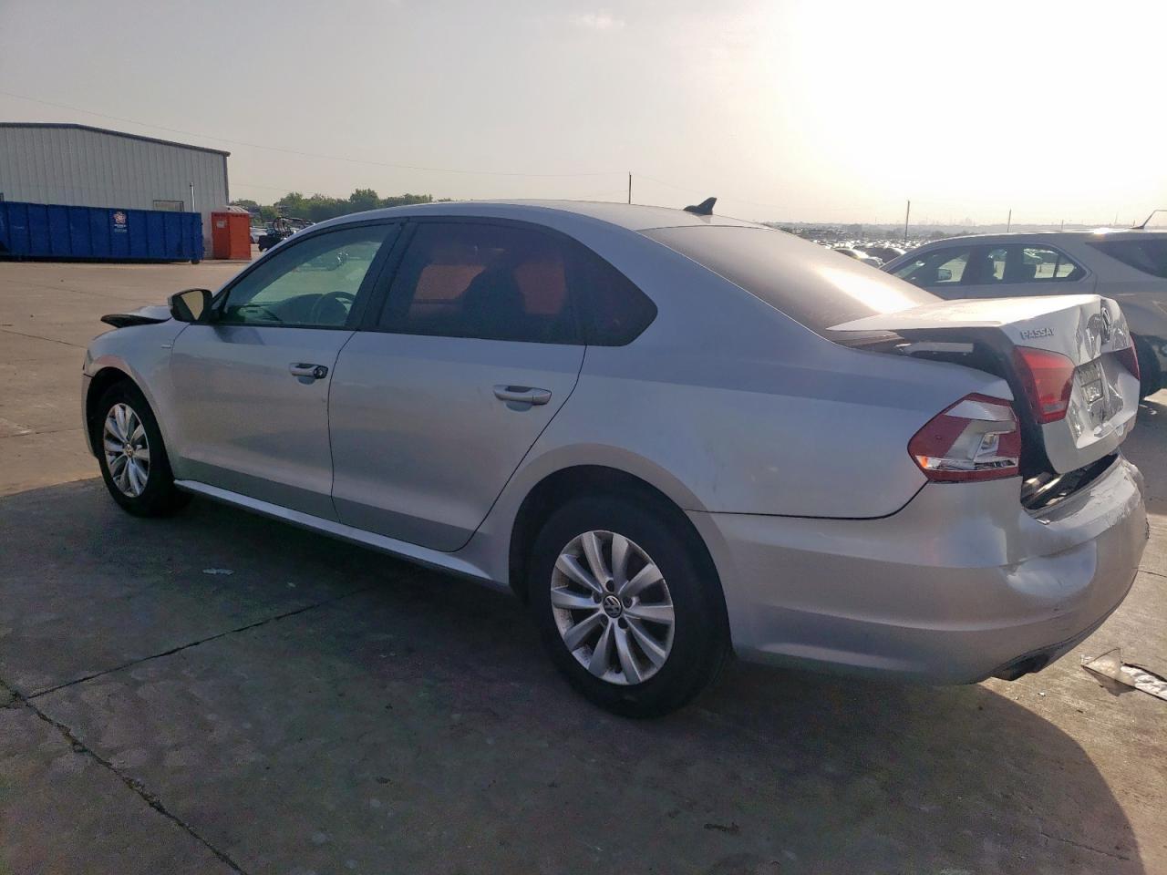 2015 Volkswagen Passat S - Image 2