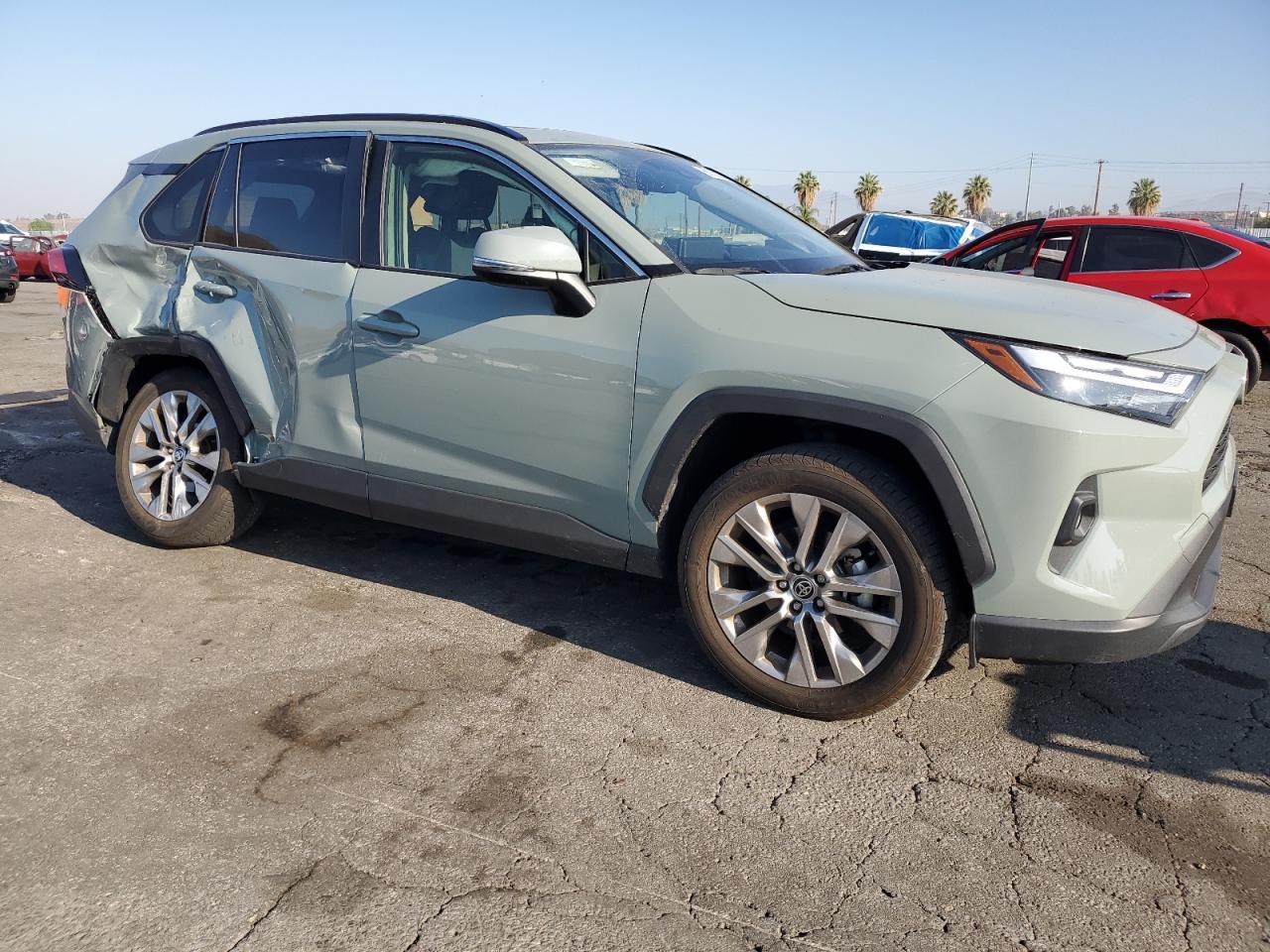 2023 Toyota Rav4 Xle Premium - Фото 4