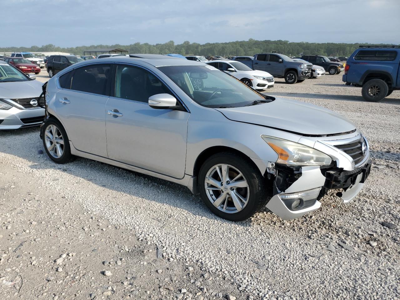 2013 Niss Altima - Фото 4