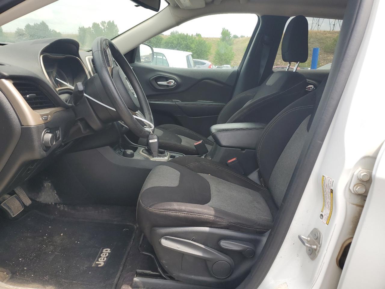 2016 Jeep Cherokee Sport - Image 7