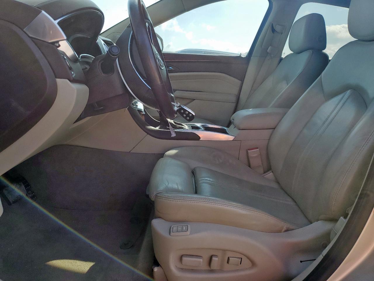 2016 Cadillac Srx Luxury Collection - Image 7