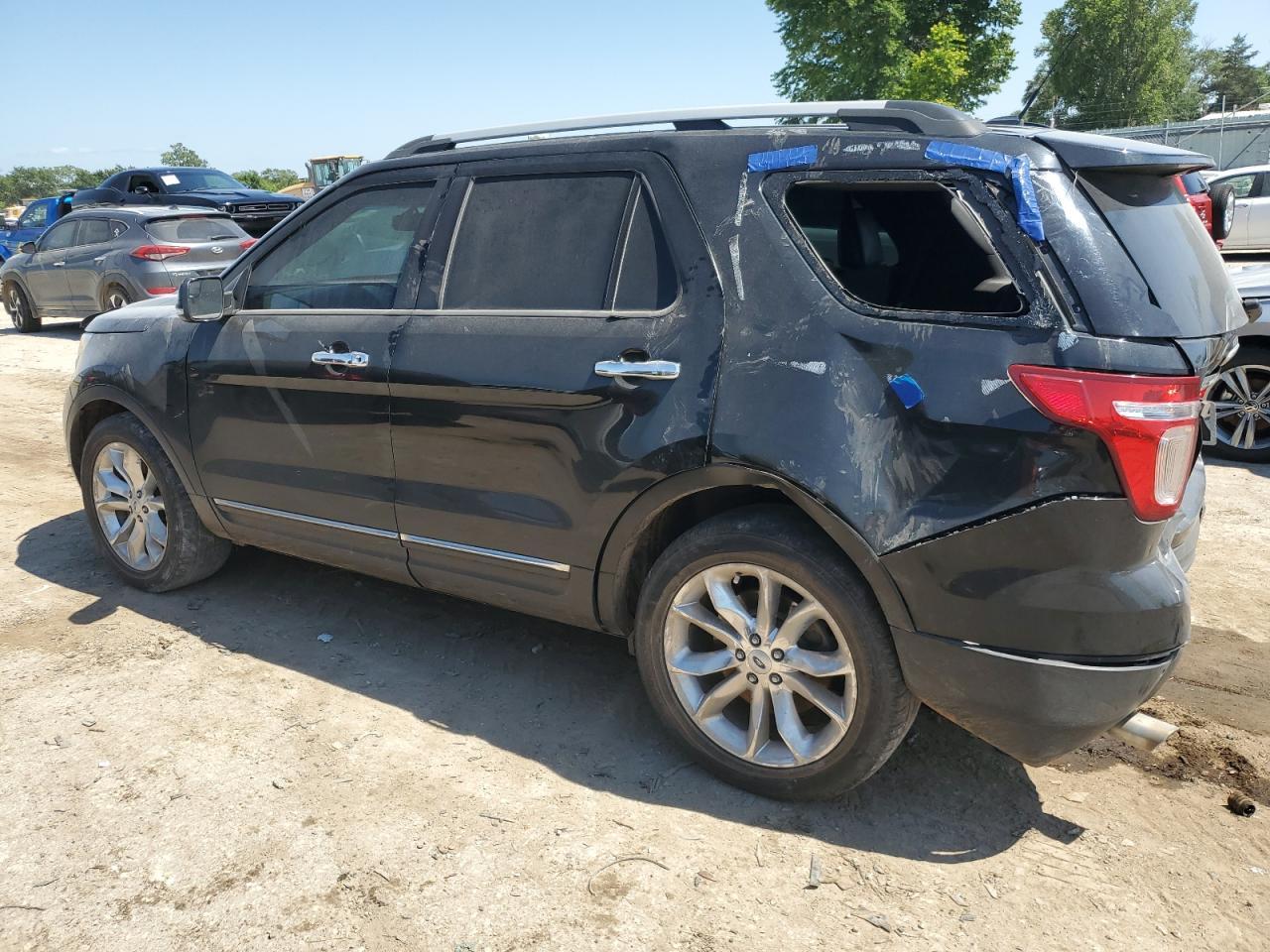 2015 Ford Explorer Xlt - Фото 2