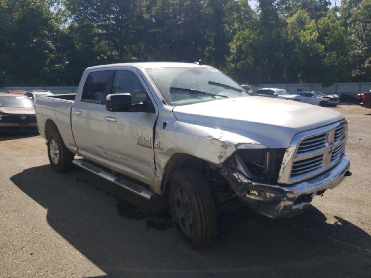 2017 Ram 2500 Slt - Image 4