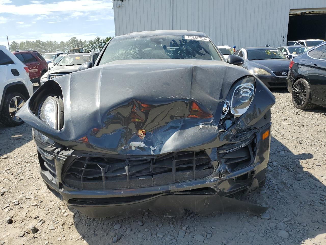 2018 Porsche Macan - Image 5