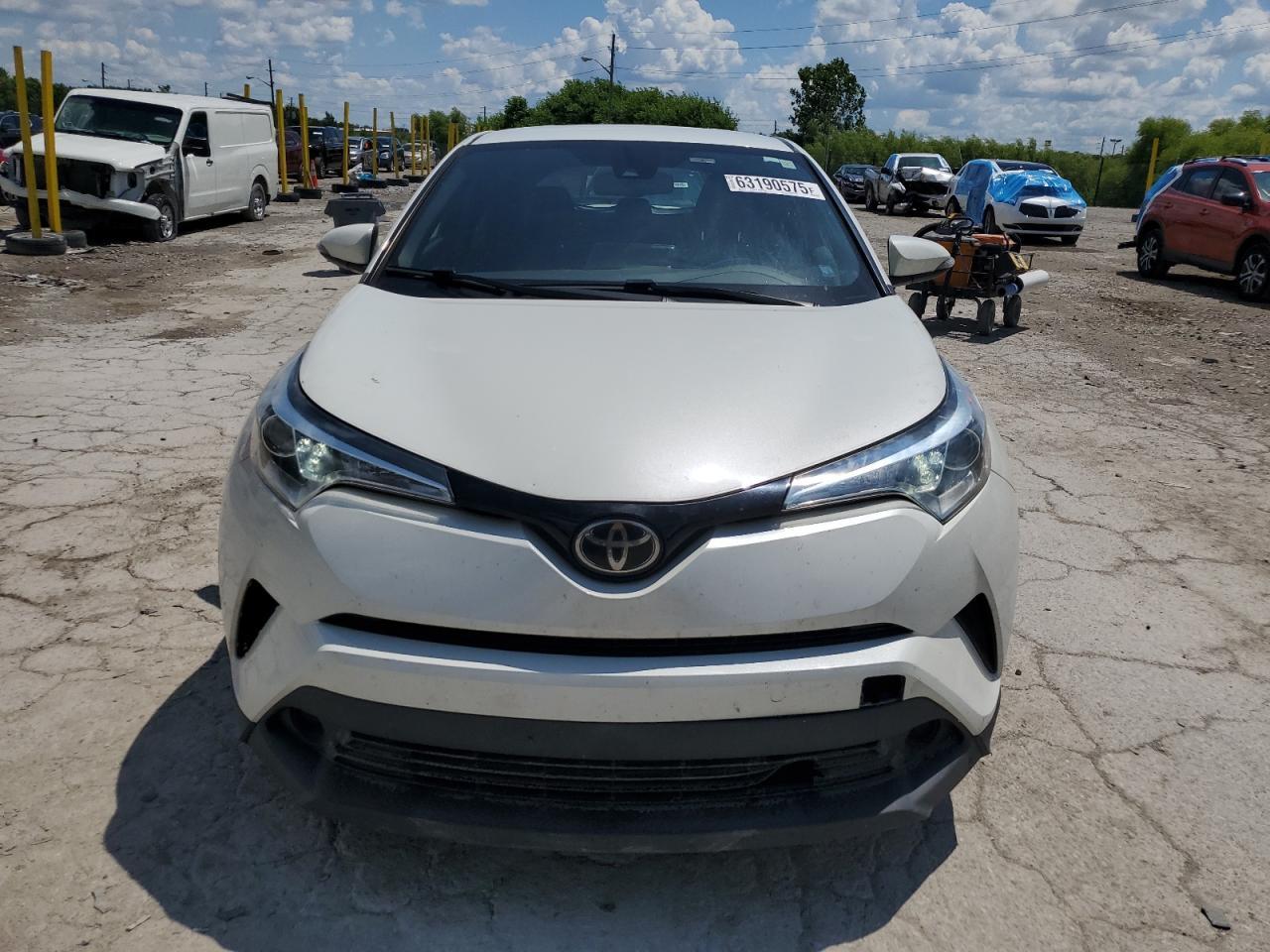 2019 Toyota C-Hr Xle - Image 5