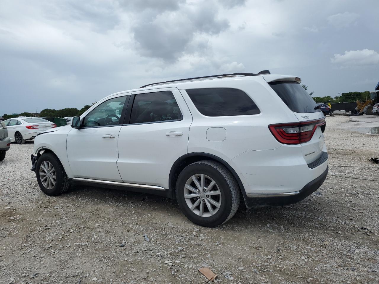 2015 Dodge Durango Sxt - Image 2