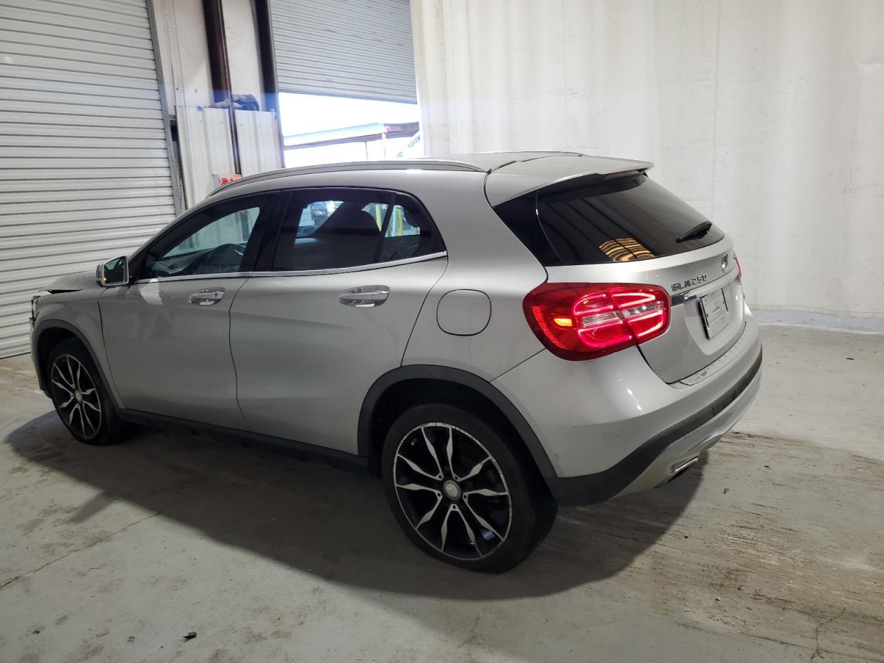2017 Mercedes-Benz Gla 250 4Matic - Фото 2