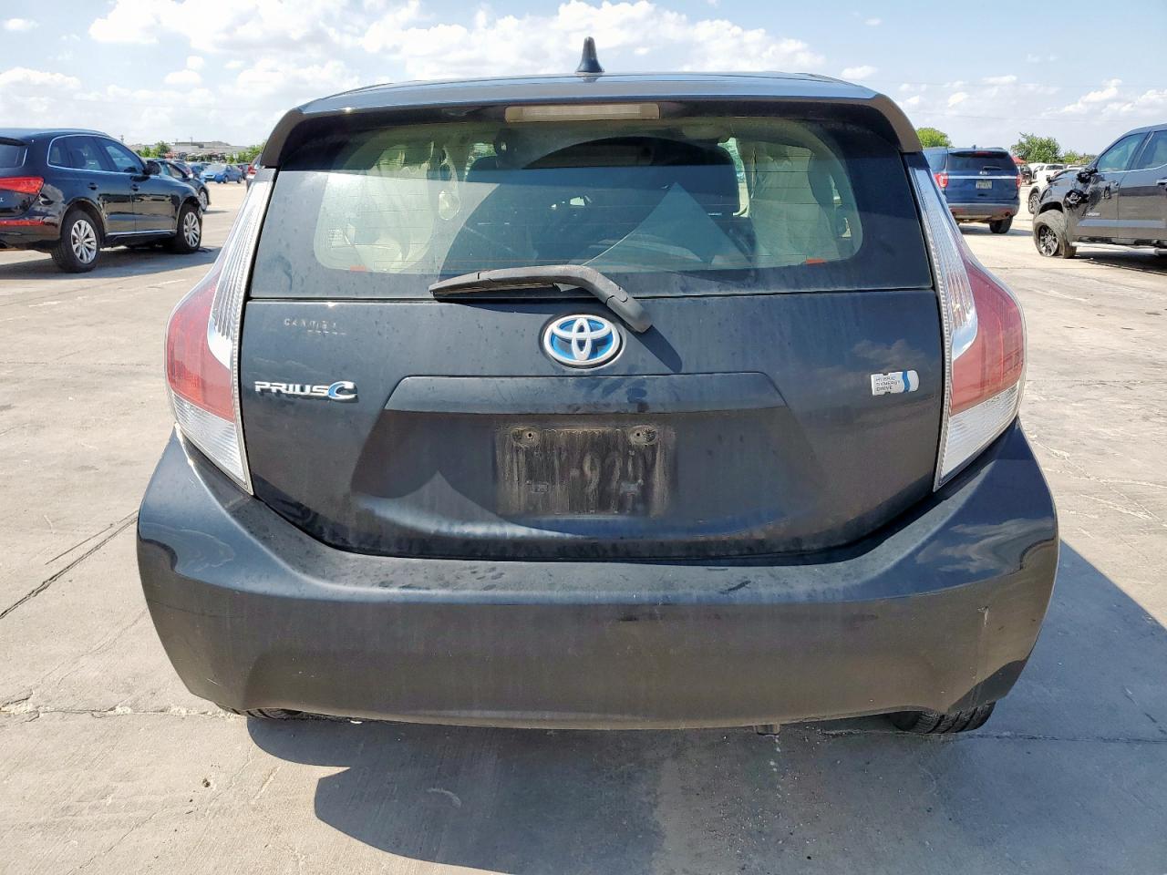 2015 Toyota Prius C - Фото 6