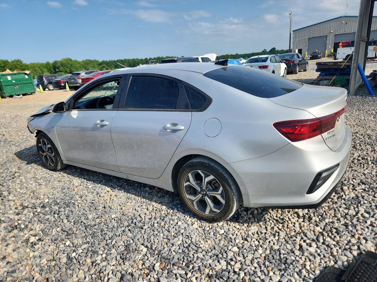 2021 Kia Forte Fe - Фото 2