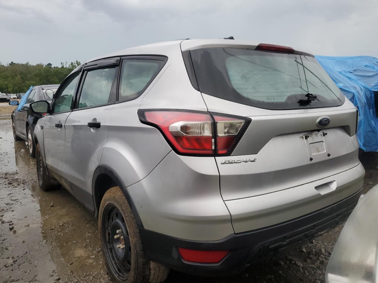 2017 Ford Escape S - Фото 2
