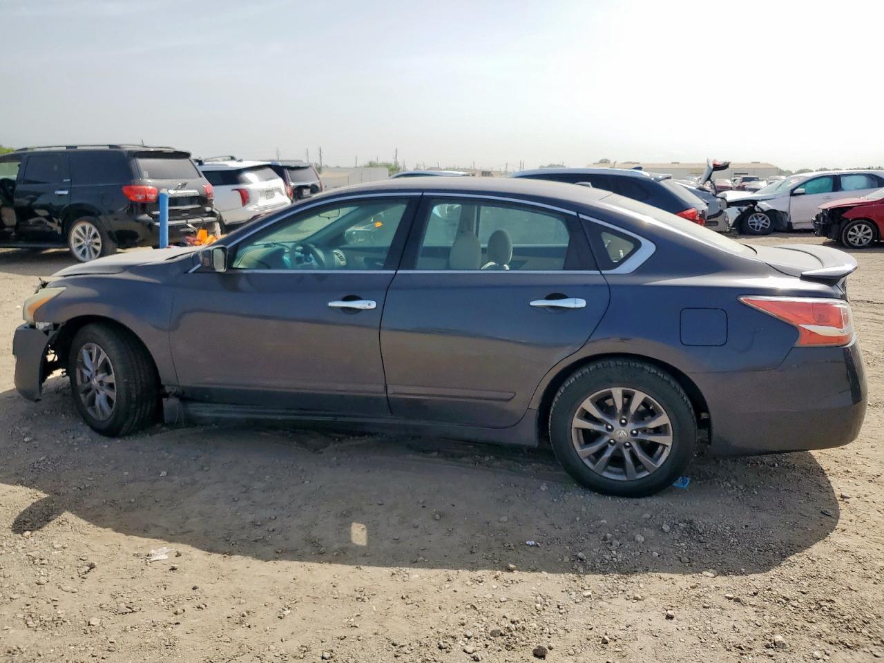 2015 Nissan Altima 2.5 - Image 2