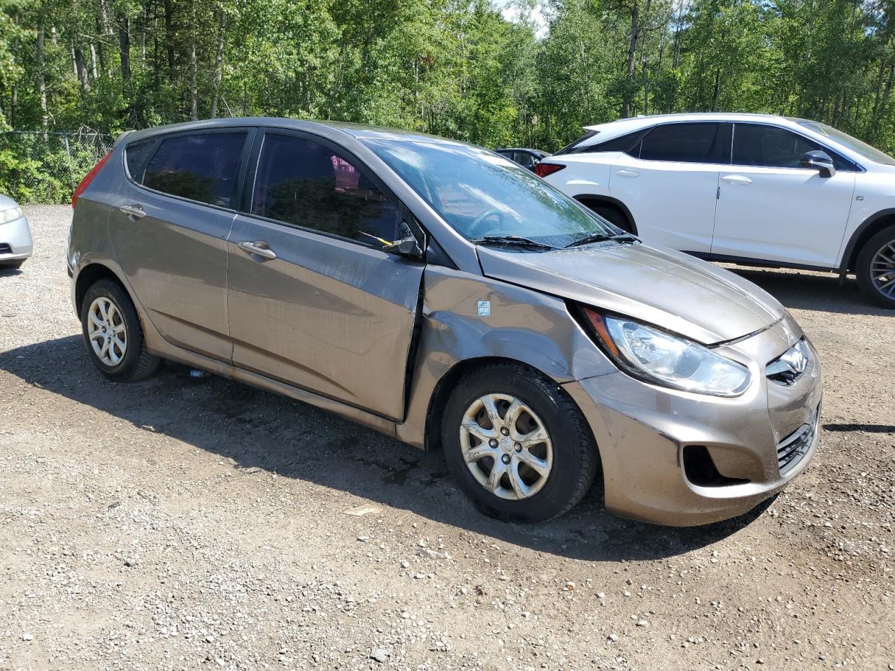 2013 Hyundai Accent Gls - Фото 4