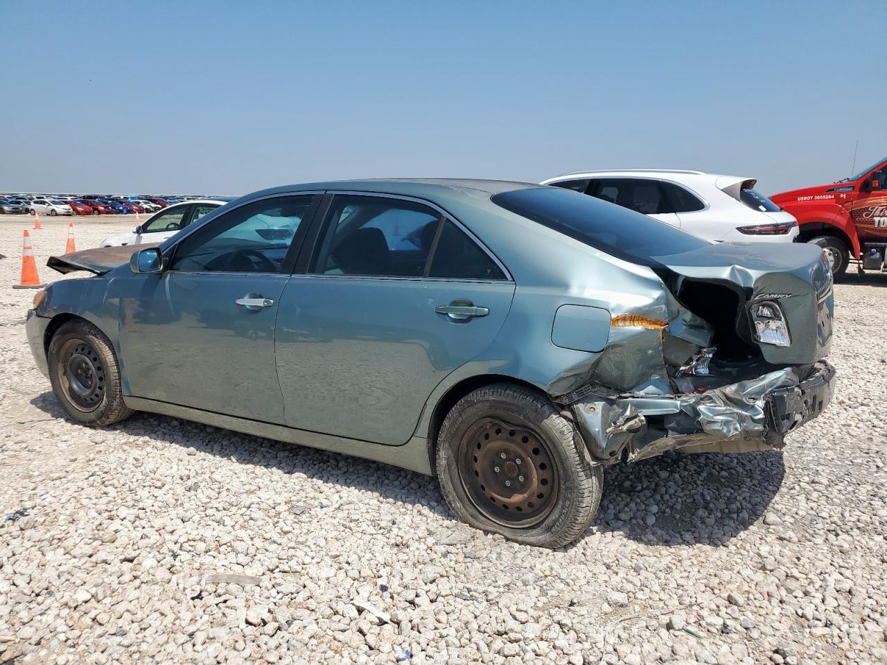 2009 Toyt Camry Le - Фото 2