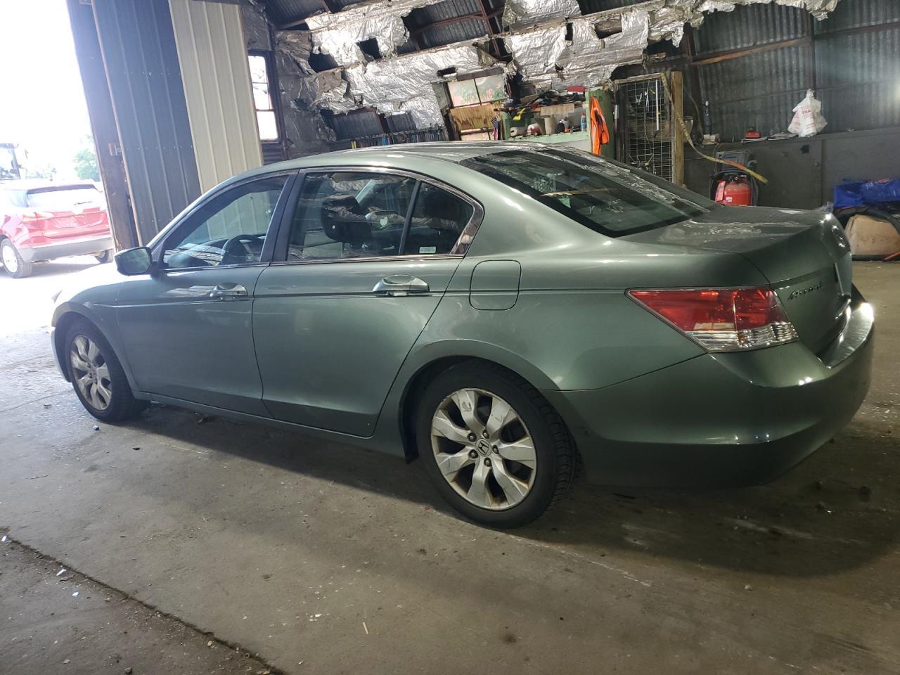 2010 Honda Accord - Фото 2