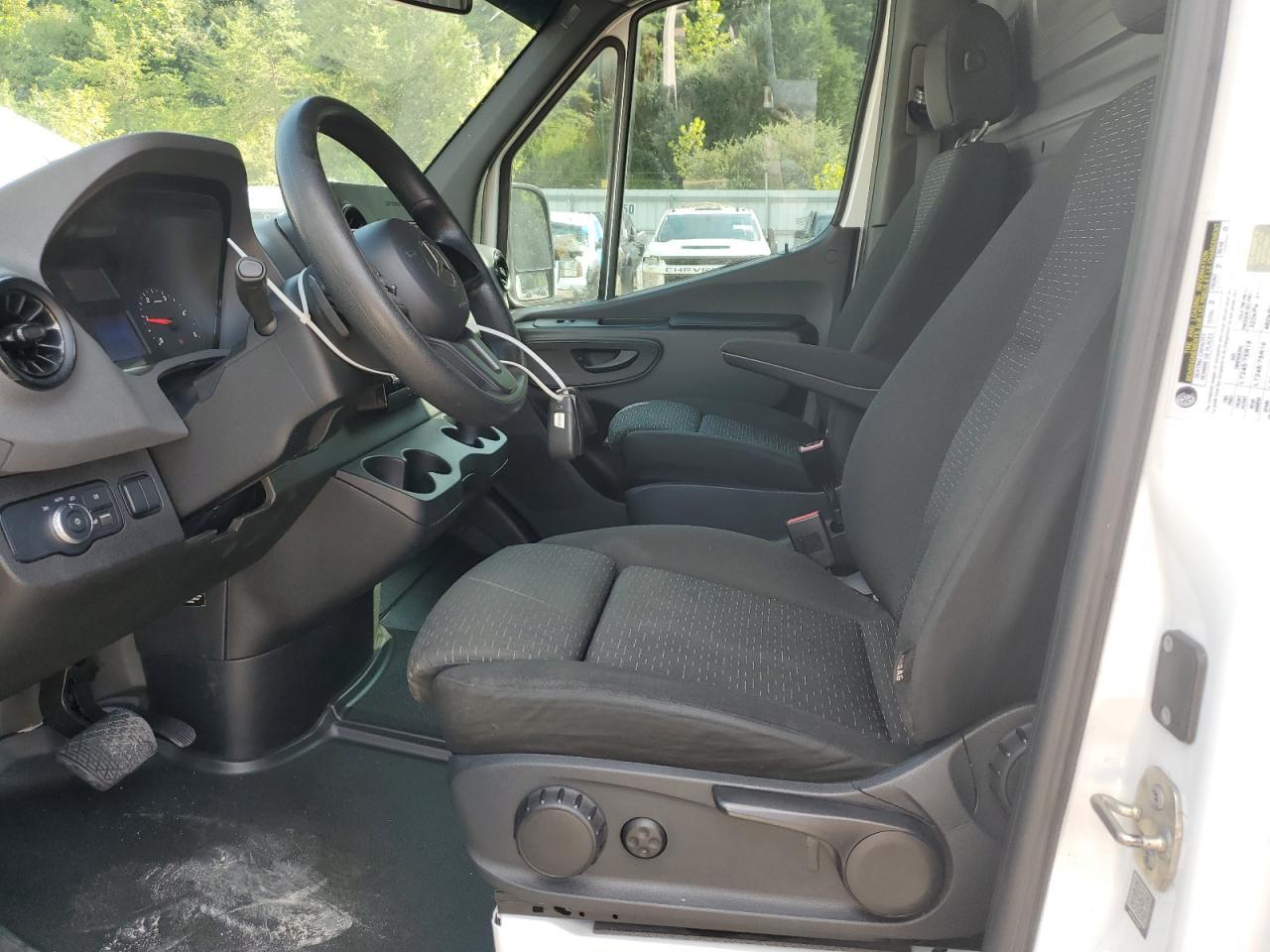 2021 Mercedes-Benz Sprinter 2500 - Image 7