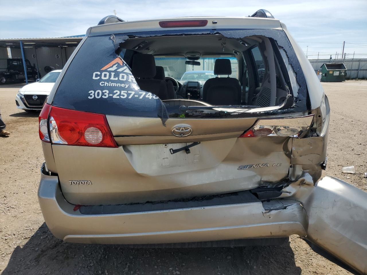 2010 Toyota Sienna Ce - Фото 6