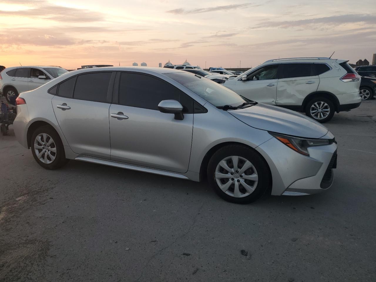 2020 Toyota Corolla Le - Фото 4