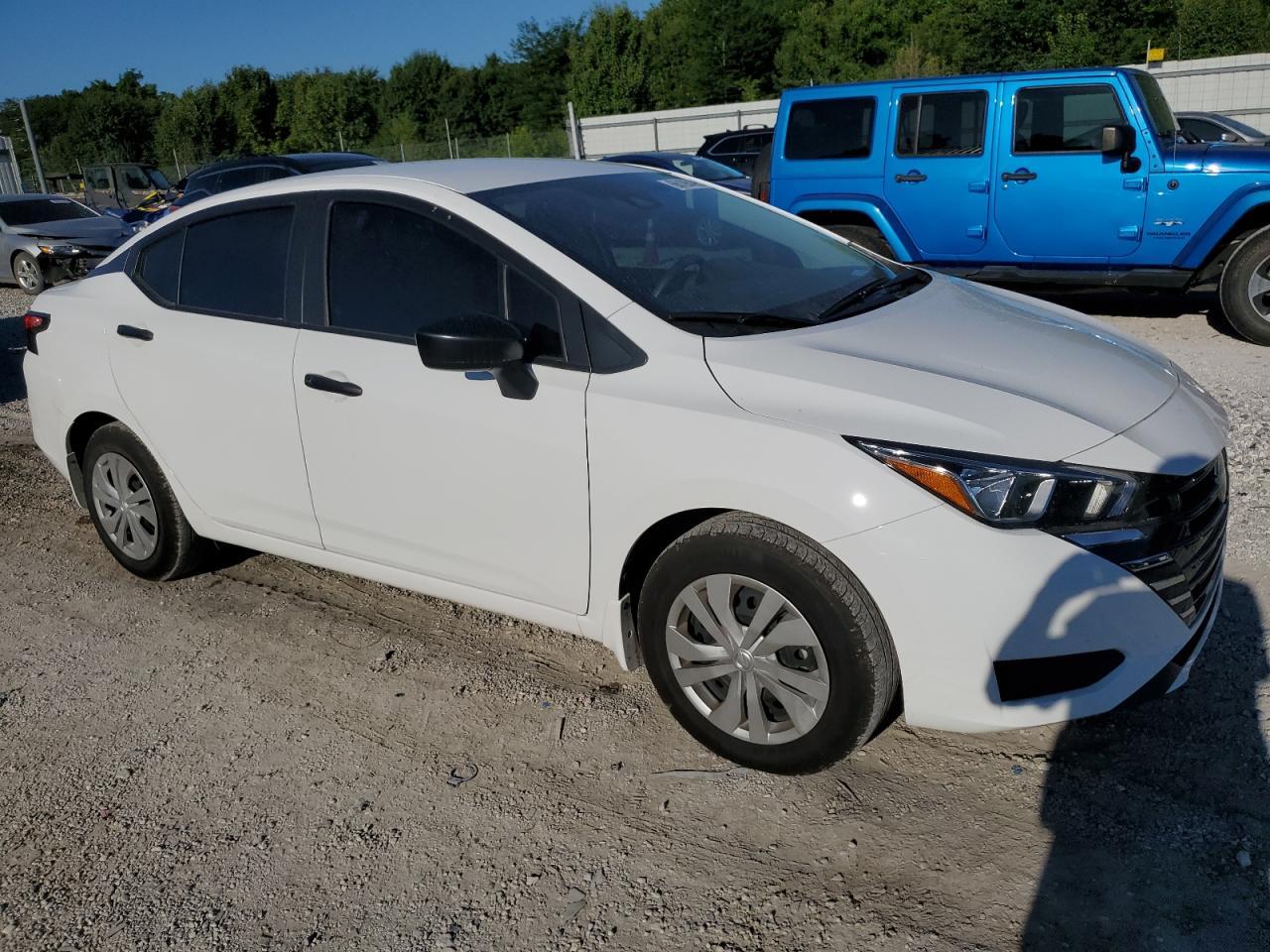 2024 Nissan Versa S - Фото 4